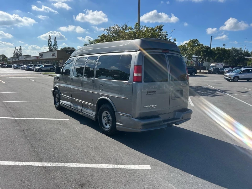2008 GMC Savana - Image 8 of 21