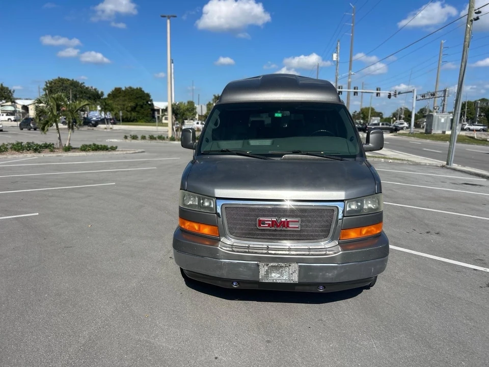 2008 GMC Savana - Image 4 of 21