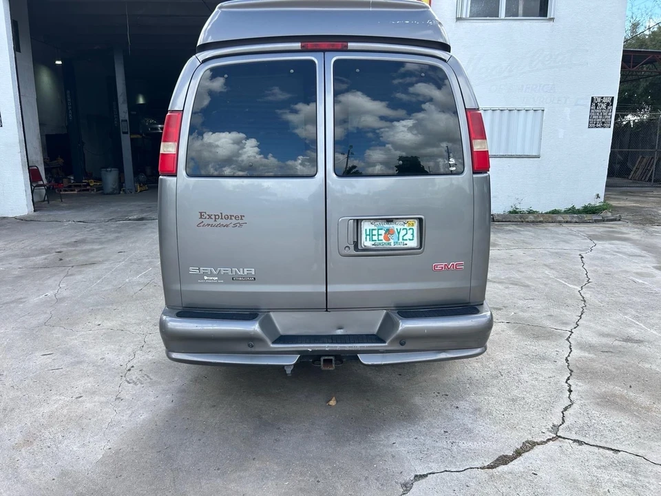 2008 GMC Savana - Image 14 of 21