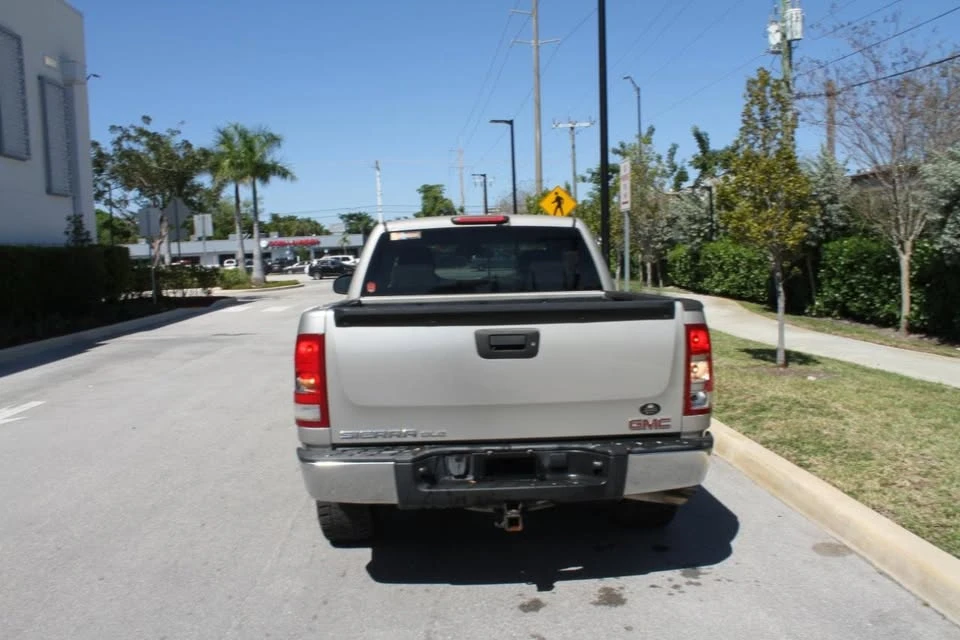 2008 GMC Sierra 3rd Gen - Image 6 of 10