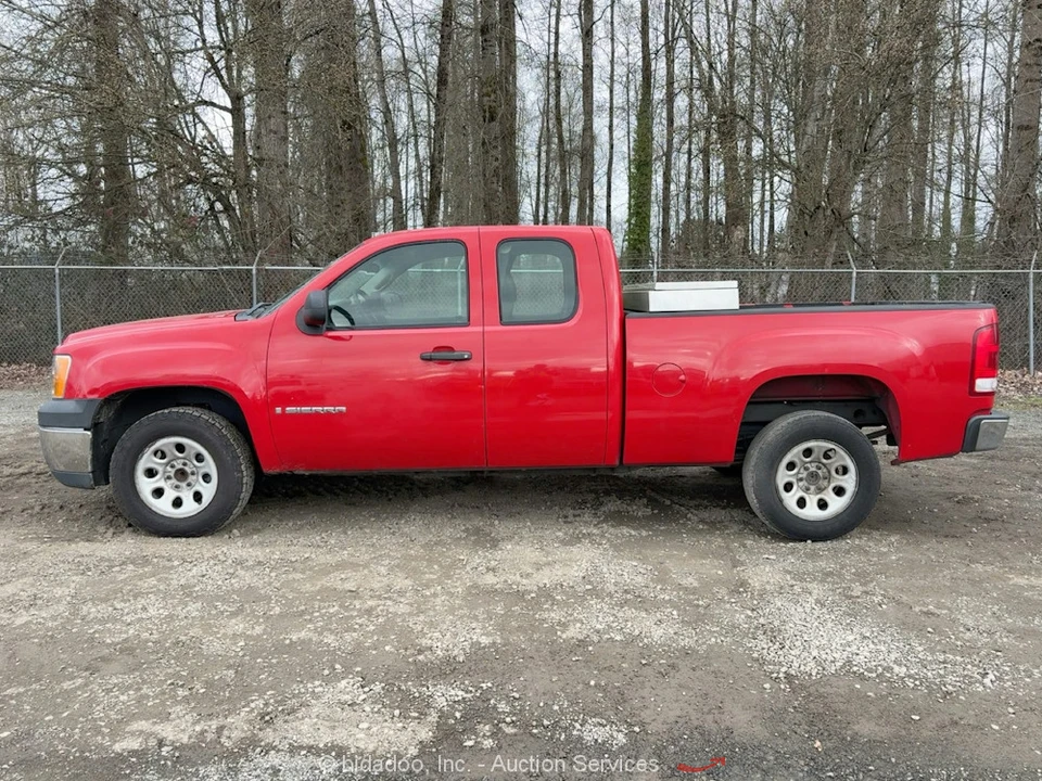 2008 GMC Sierra 3rd Gen - Image 5 of 12