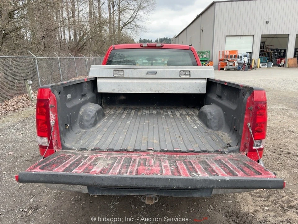 2008 GMC Sierra 3rd Gen - Image 9 of 12