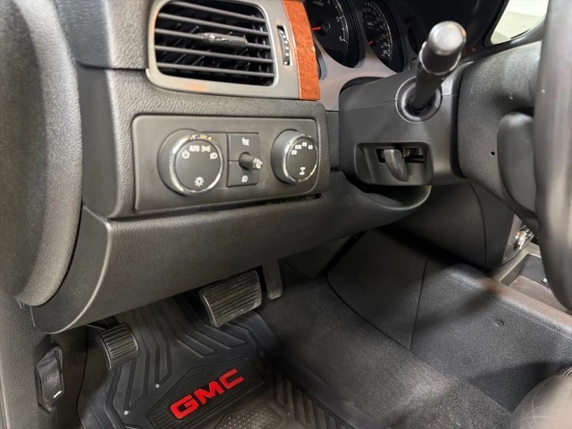 2008 GMC Sierra 3rd Gen - Image 15 of 21