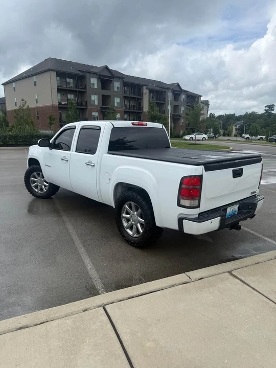 2008 GMC Sierra 3rd Gen - Image 4 of 9