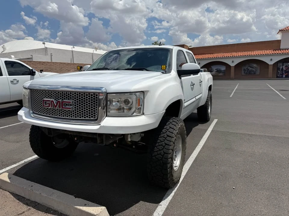 2008 GMC Sierra 3rd Gen - Image 3 of 7