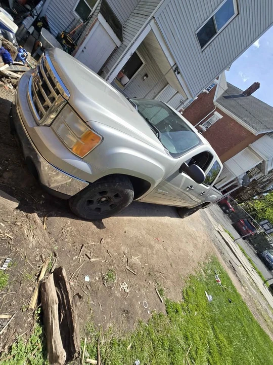 2008 GMC Sierra 3rd Gen - Image 4 of 13