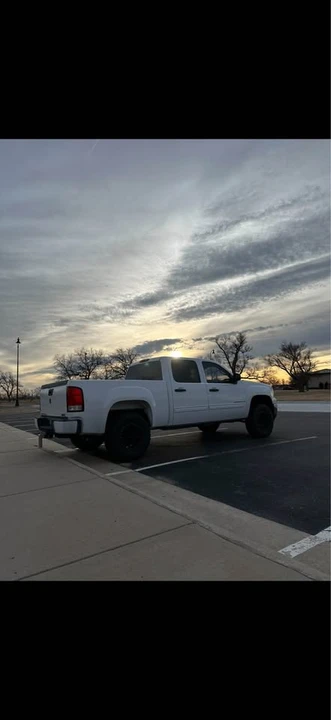 2008 GMC Sierra 3rd Gen - Image 2 of 20
