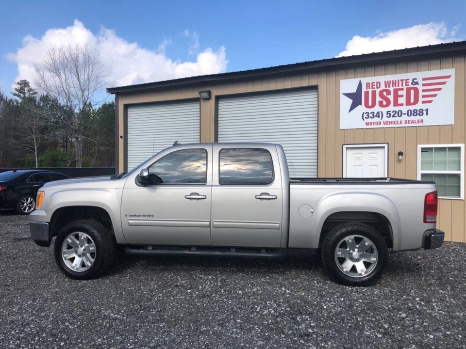 2008 GMC Sierra 3rd Gen - Image 3 of 17