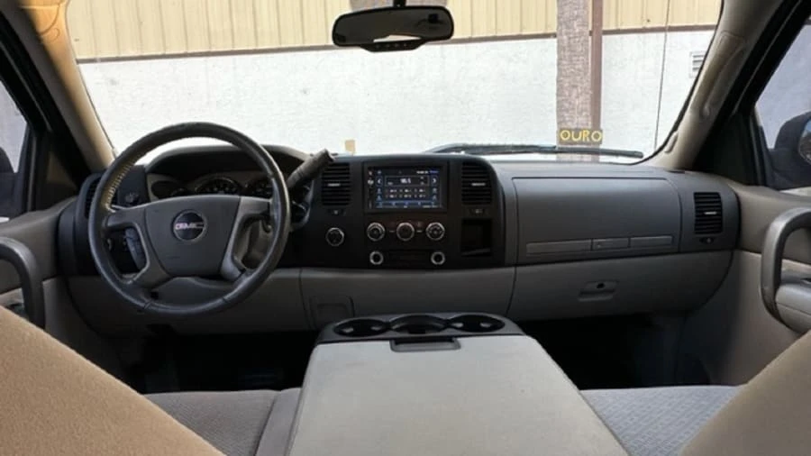 2008 GMC Sierra Heavy Duty 3rd Gen - Image 3 of 8