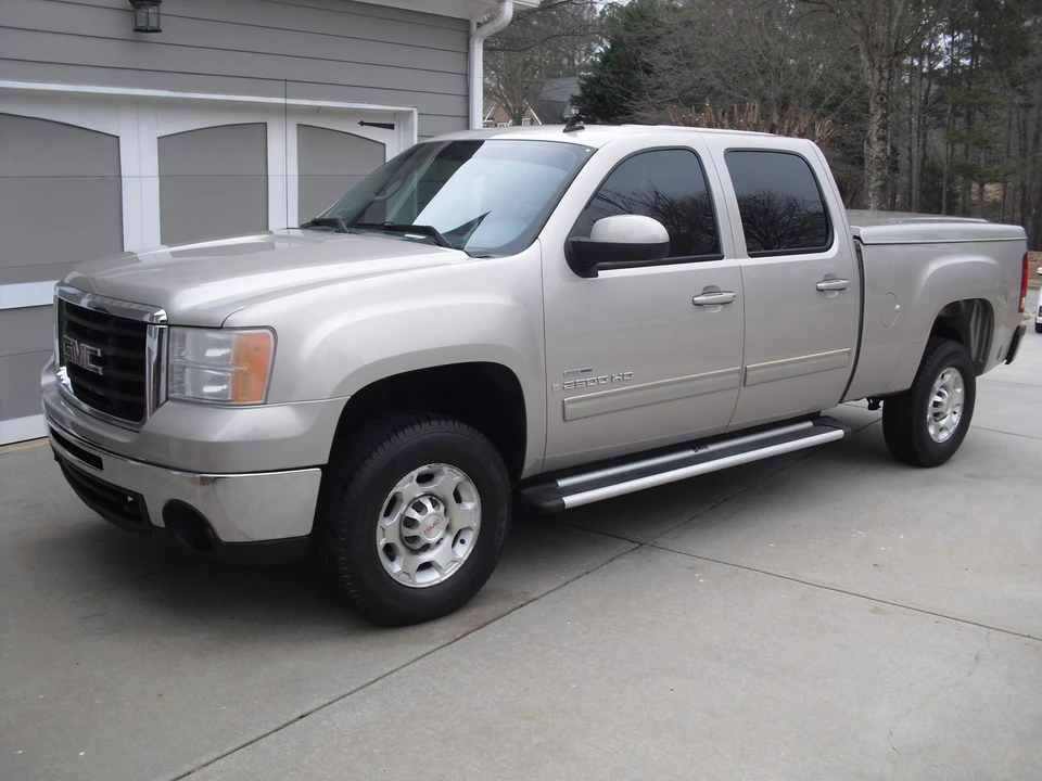 2008 GMC Sierra Heavy Duty 2nd Gen - Image 3 of 31