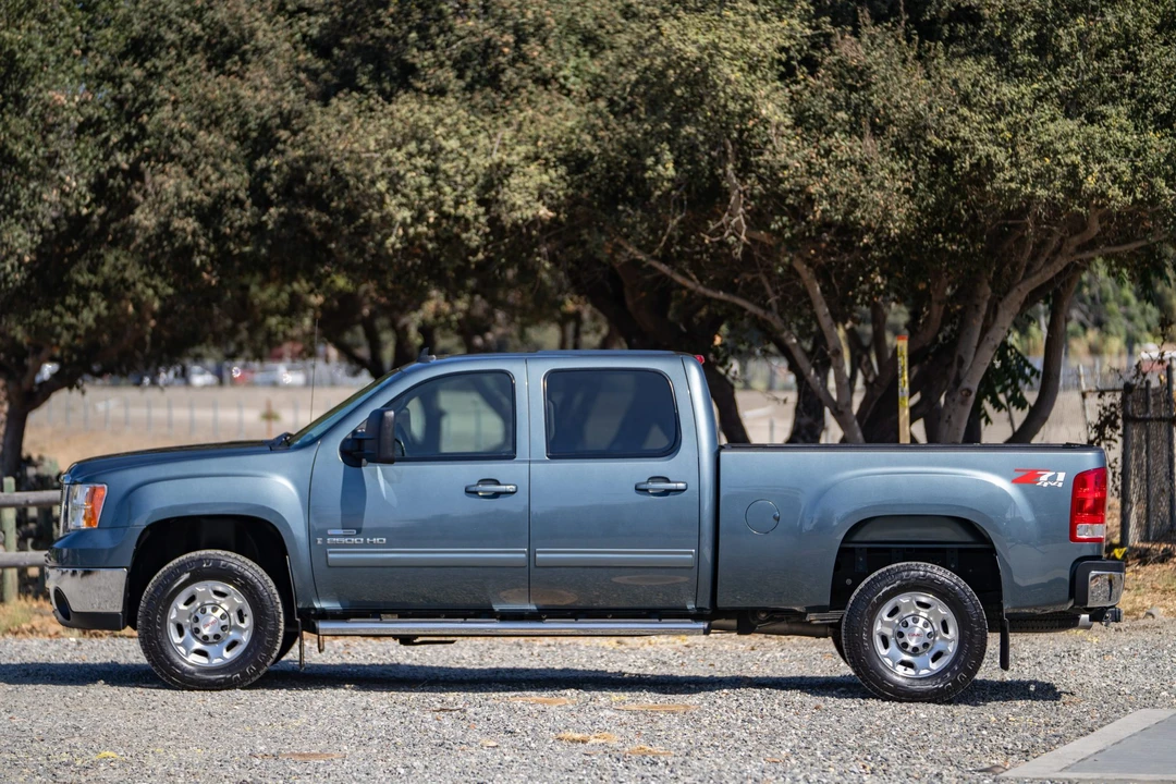 2008 GMC Sierra Heavy Duty 3rd Gen - Image 3 of 31