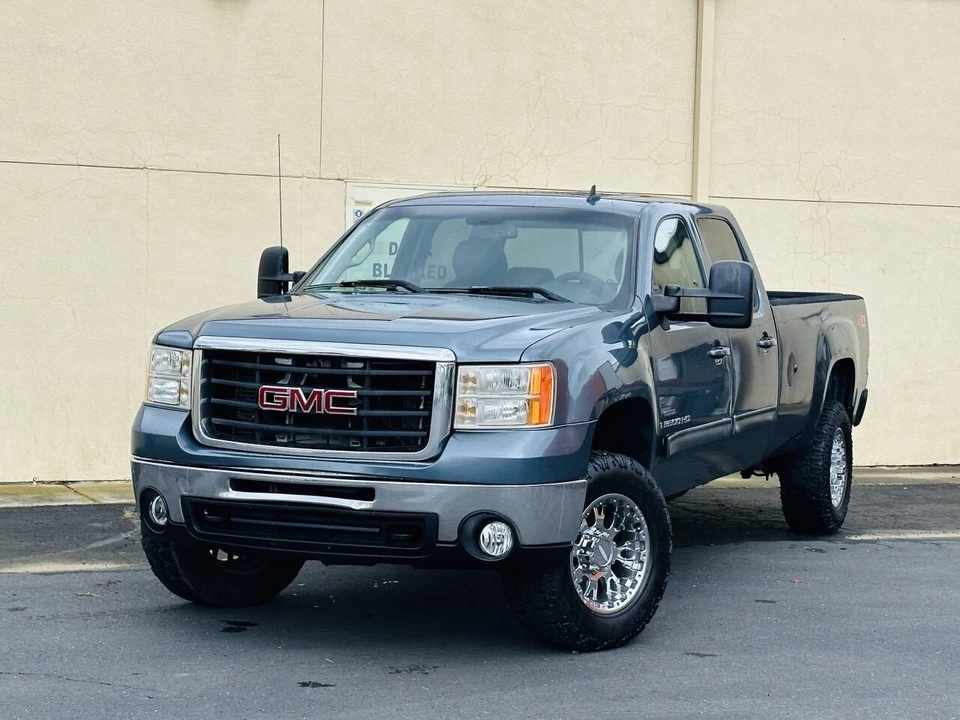 2008 GMC Sierra Heavy Duty 3rd Gen - Image 3 of 17