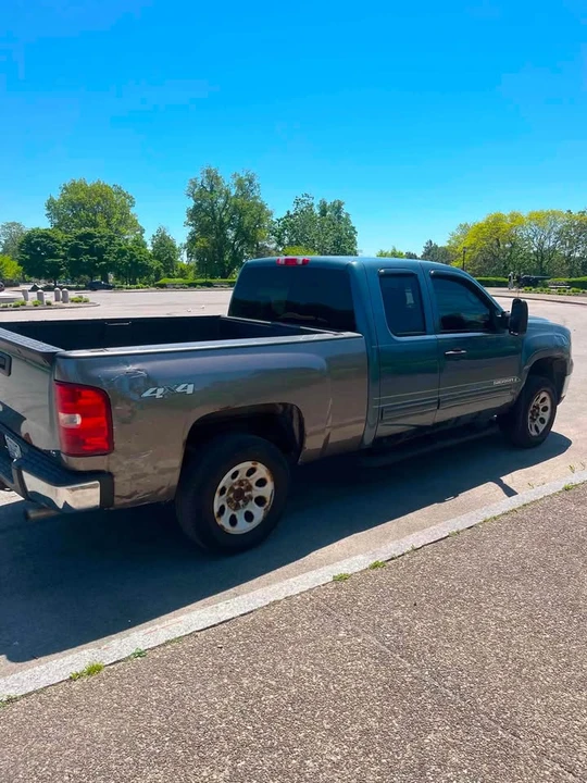 2008 GMC Sierra 2nd Gen - Image 2 of 5