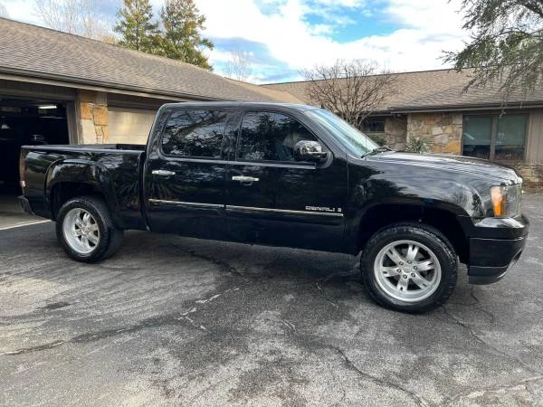 2008 GMC Sierra 2nd Gen - Image 2 of 21