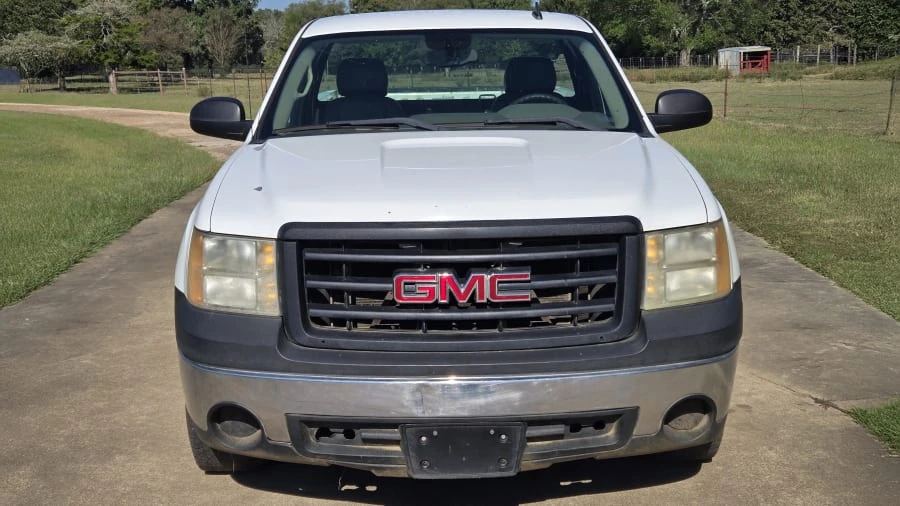 2008 GMC Sierra 3rd Gen - Image 3 of 10