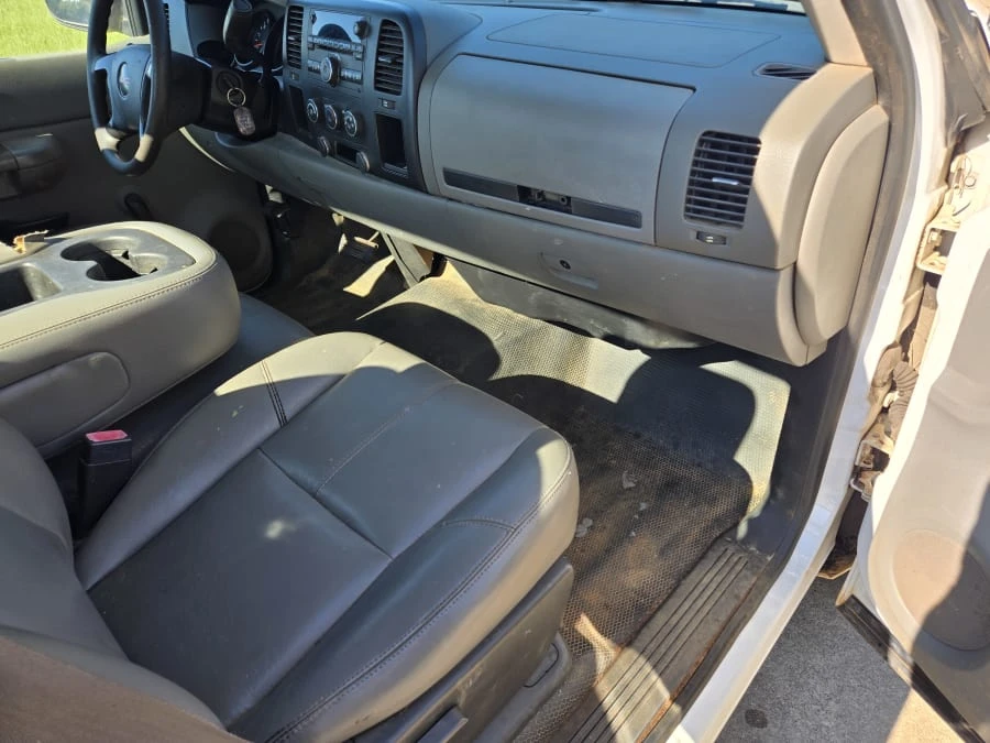 2008 GMC Sierra 3rd Gen - Image 9 of 10