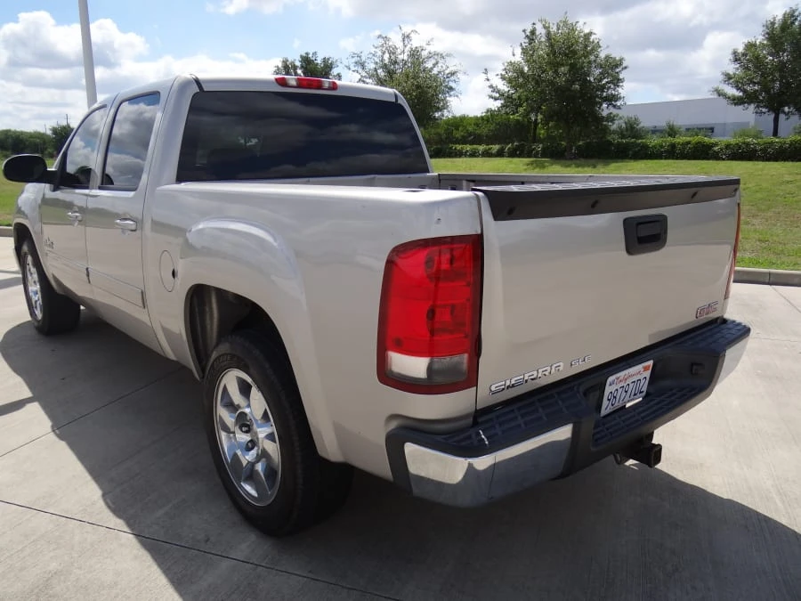 2008 GMC Sierra 3rd Gen - Image 3 of 11