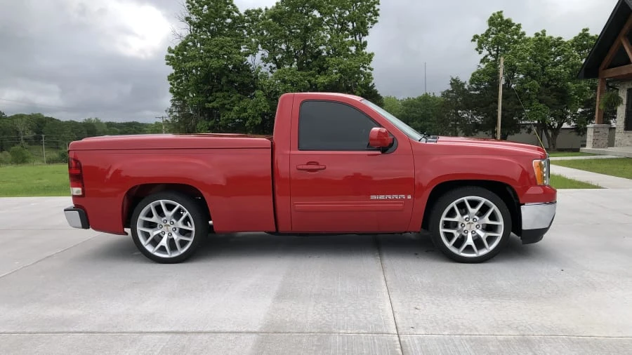 2008 GMC Sierra 3rd Gen - Image 2 of 10