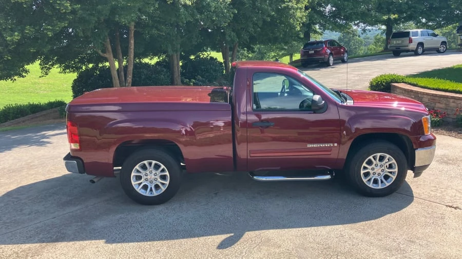 2008 GMC Sierra 3rd Gen - Image 2 of 9