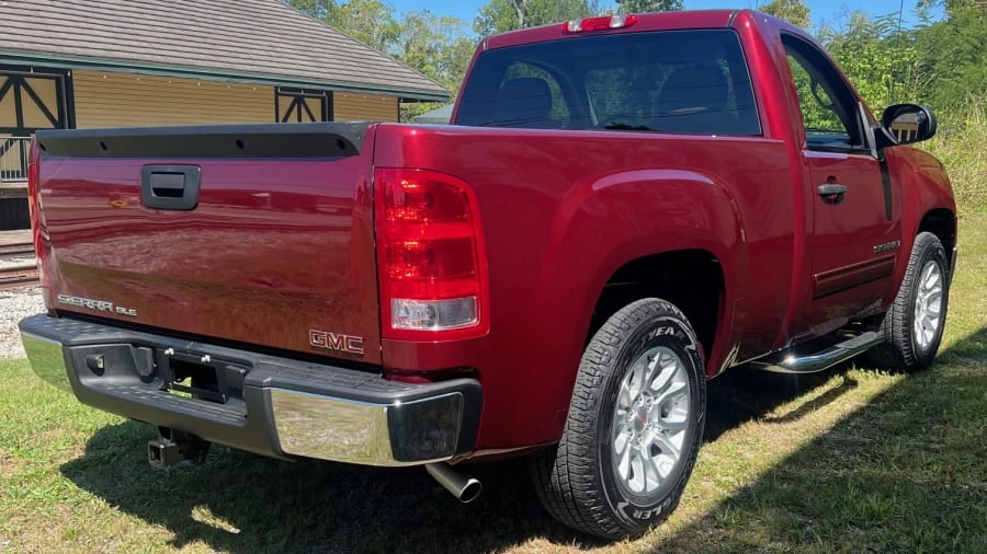 2008 GMC Sierra 3rd Gen - Image 3 of 15
