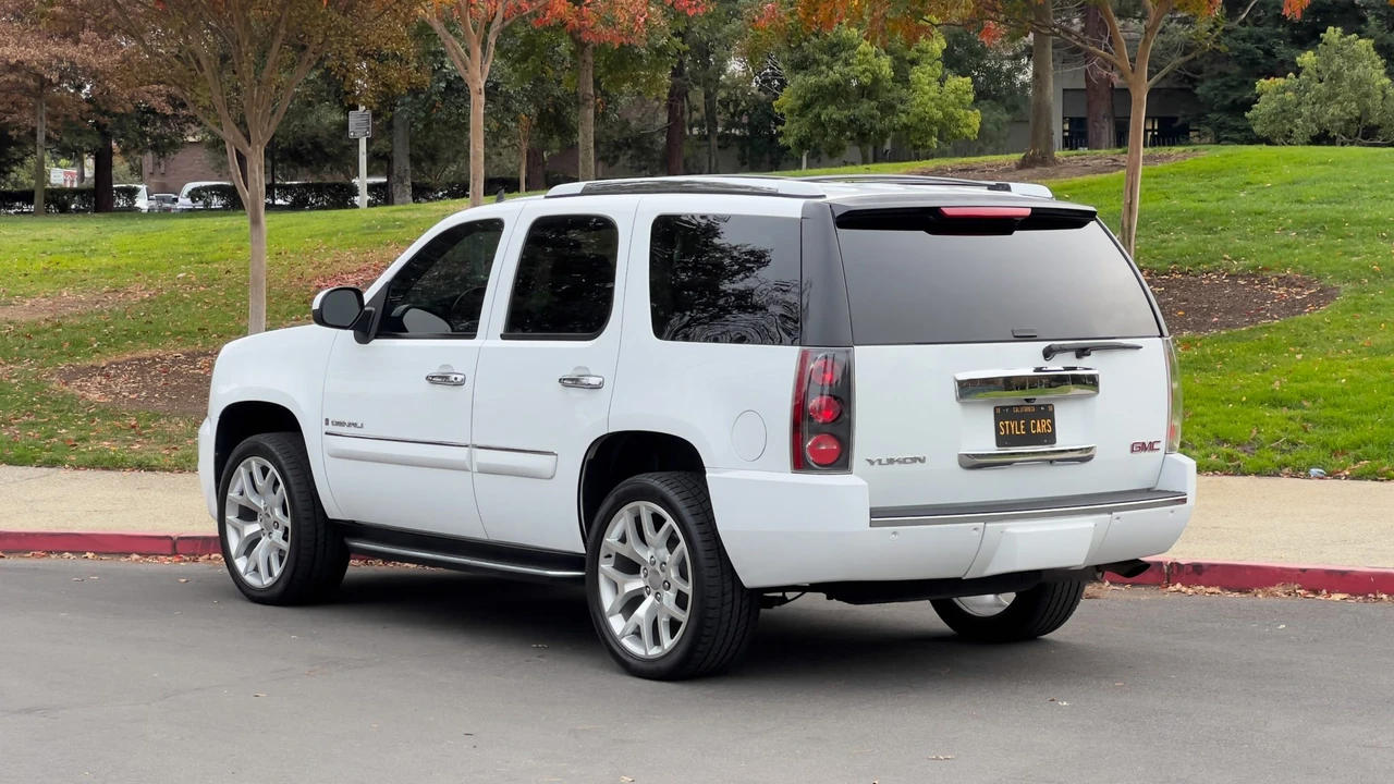 2008 GMC Yukon 3rd Gen - Image 29 of 31