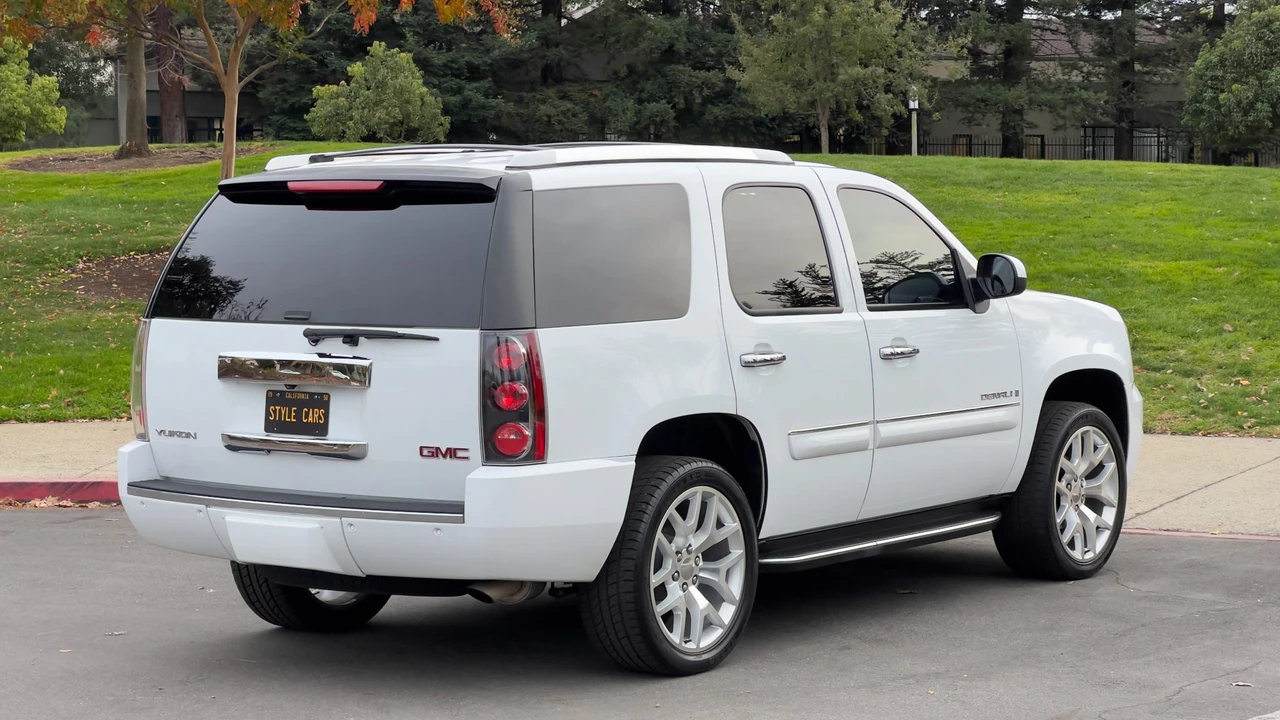 2008 GMC Yukon 3rd Gen - Image 20 of 31