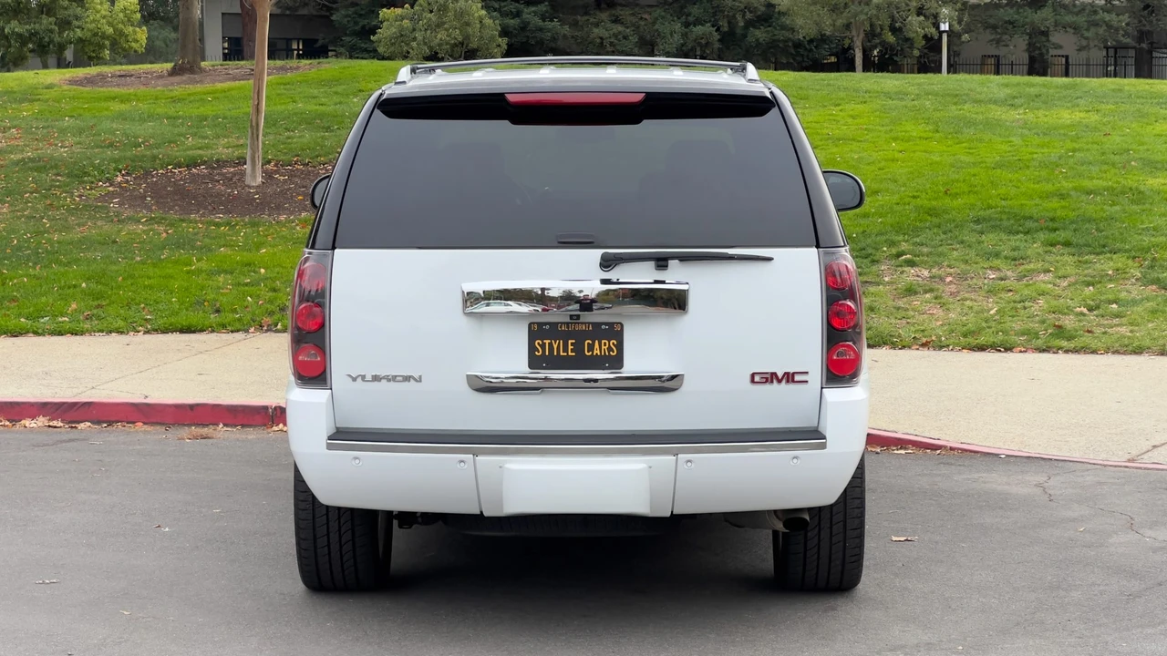 2008 GMC Yukon 3rd Gen - Image 22 of 31