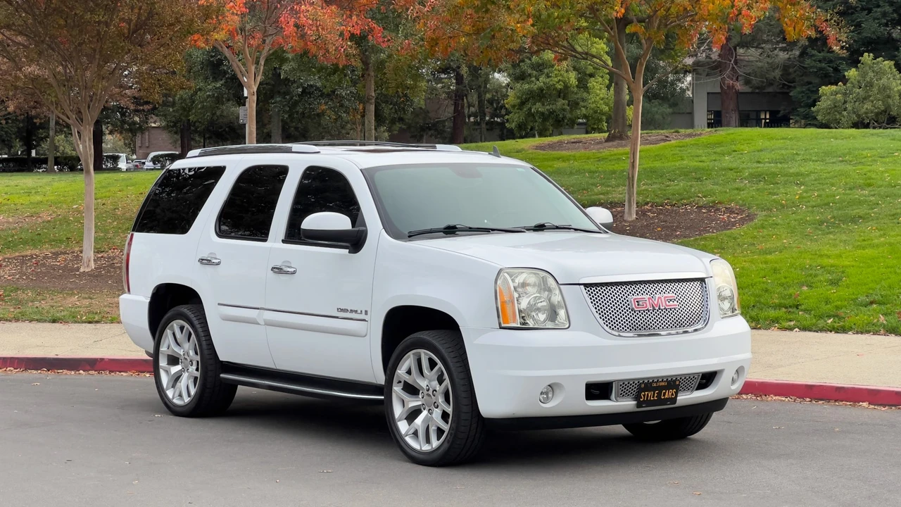2008 GMC Yukon 3rd Gen - Image 13 of 31