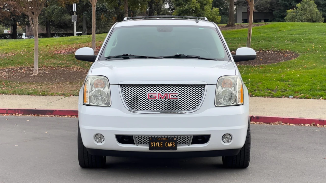 2008 GMC Yukon 3rd Gen - Image 7 of 31