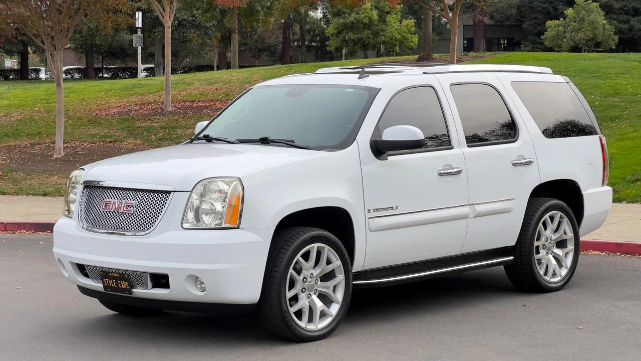 2008 GMC Yukon 3rd Gen - Image 6 of 31