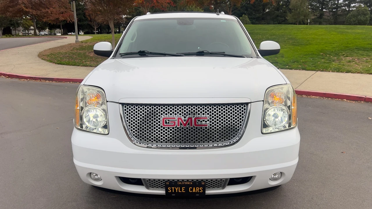 2008 GMC Yukon 3rd Gen - Image 9 of 31