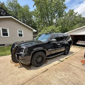 2008 GMC Yukon Denali Sport Utility 4D