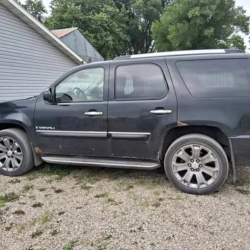 2008 GMC Yukon Denali Sport Utility 4D