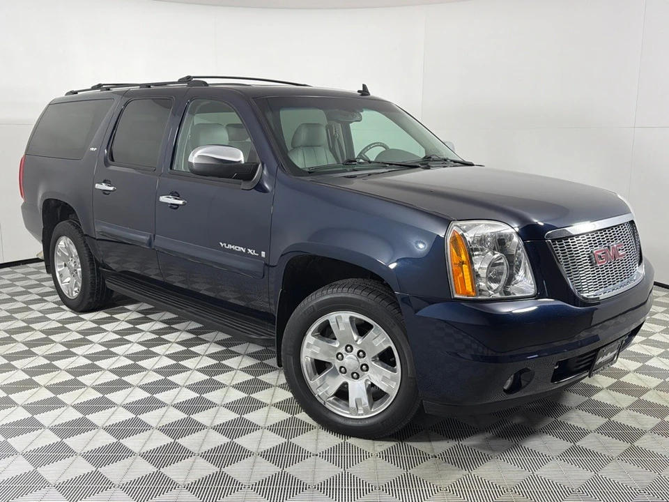 2008 GMC Yukon 3rd Gen - Image 2 of 12