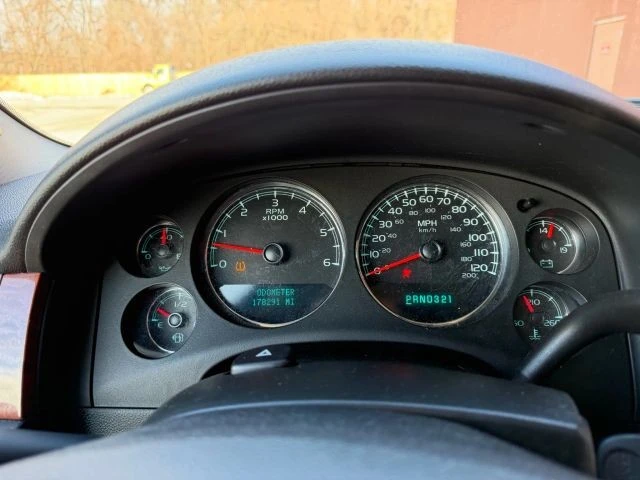 2008 GMC Yukon 3rd Gen - Image 16 of 21