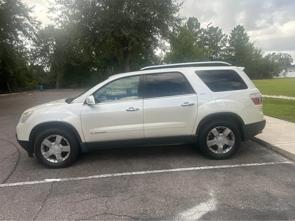2008 GMC Acadia - Image 3 of 14
