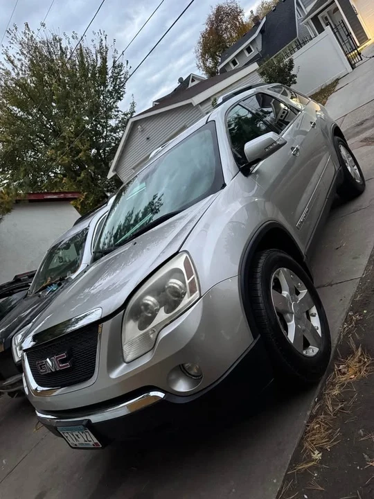2008 GMC Acadia - Image 3 of 8