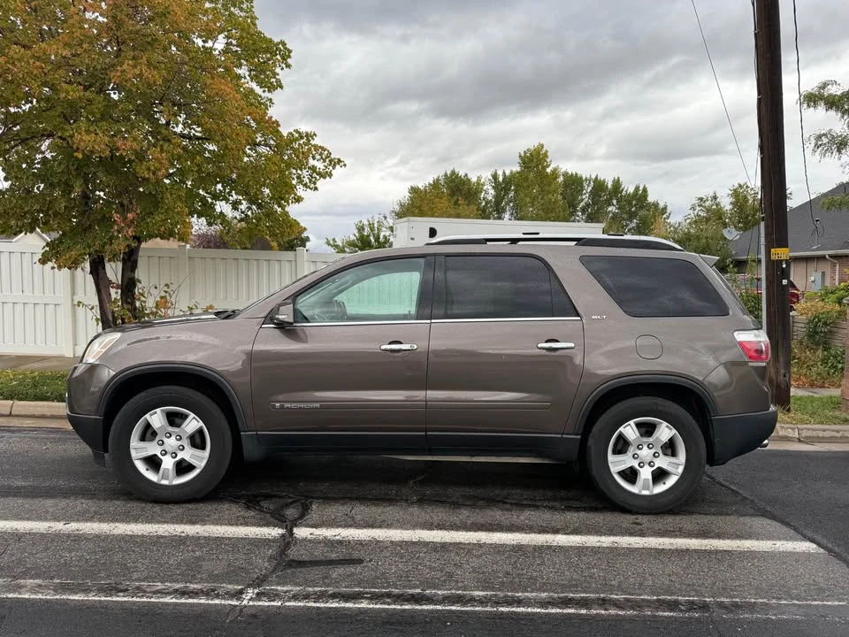 2008 GMC Acadia - Image 10 of 12