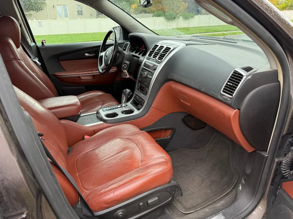 2008 GMC Acadia - Image 3 of 9