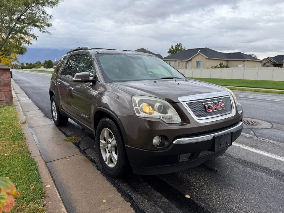2008 GMC Acadia - Image 2 of 9