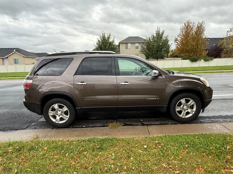 2008 GMC Acadia - Image 8 of 12
