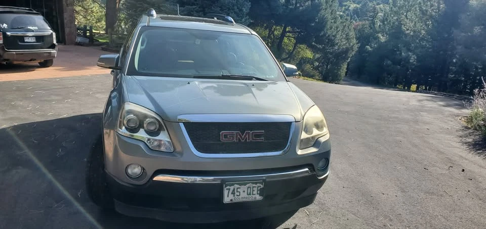 2008 GMC Acadia - Image 2 of 2