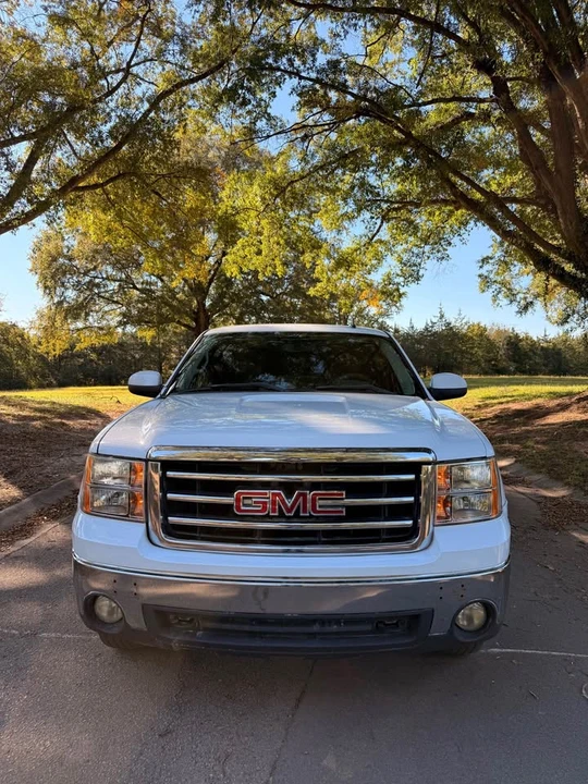 2008 GMC Sierra 3rd Gen - Image 5 of 10