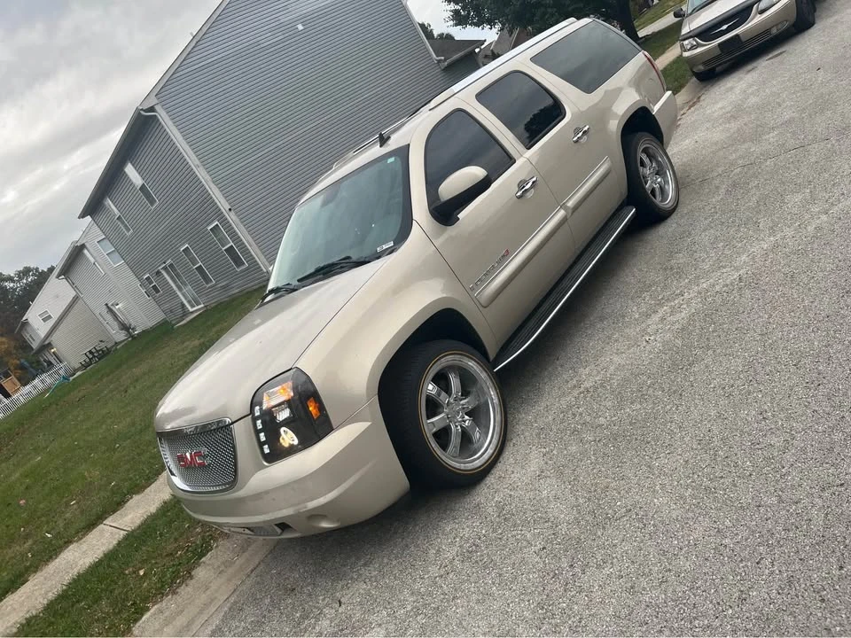 2008 GMC Yukon 3rd Gen - Image 4 of 10