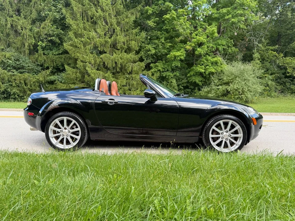 2008 Mazda NC MX-5 Miata - Image 2 of 13
