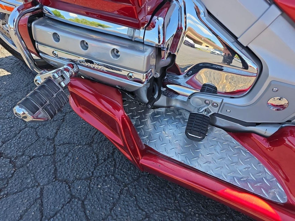 2008 Honda Gold Wing - Image 10 of 31