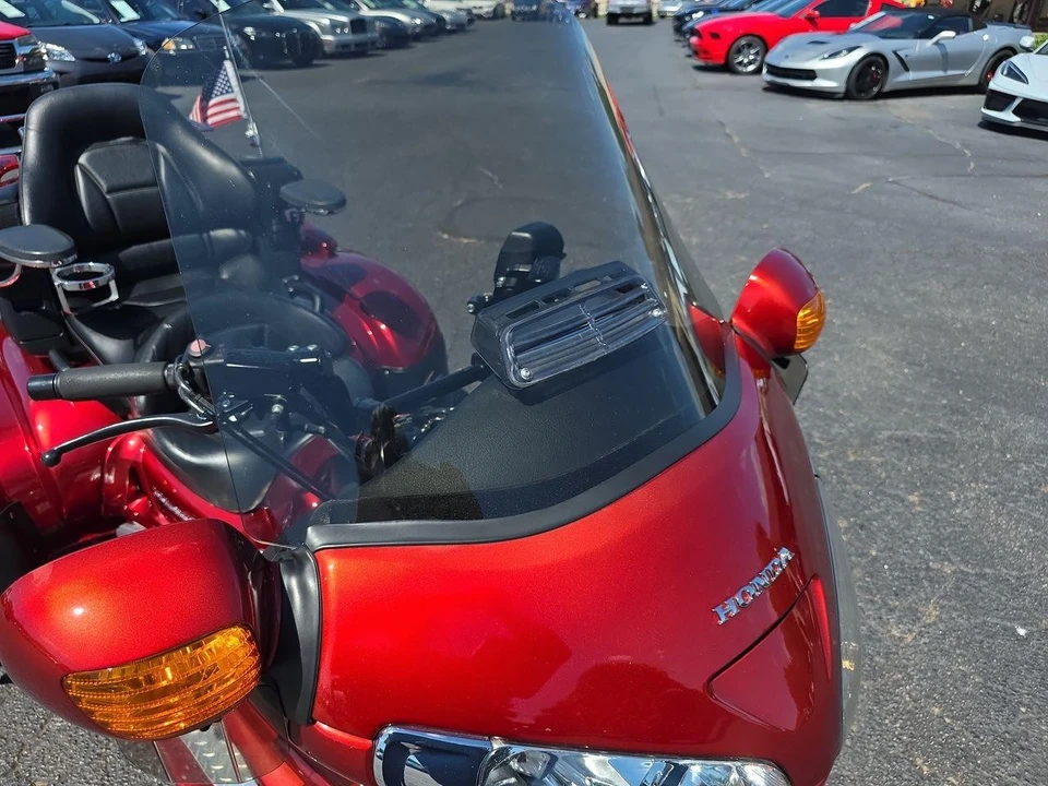 2008 Honda Gold Wing - Image 27 of 31