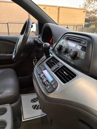 2008 Honda Odyssey - Image 7 of 17
