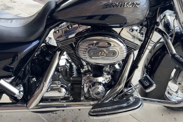 2008 Harley-Davidson CVO - Image 5 of 6