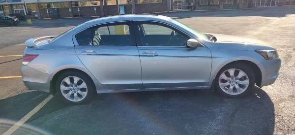 2008 Honda Accord 8th Gen - Image 4 of 12